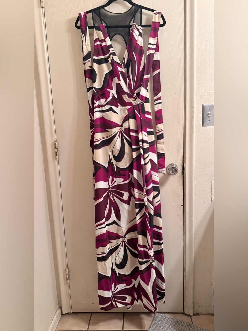 H&M Fashion Star, Sleeveless Wrap Maxi Dress in Magenta, Black & White